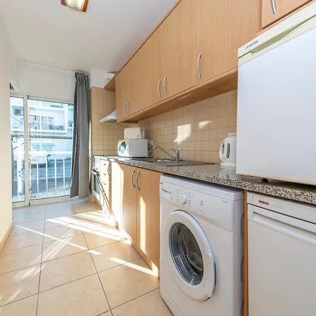 Lejlighed Beachside Bliss 5 Mins & Waterfront - Pool - Wi-fi - Smart Tv *