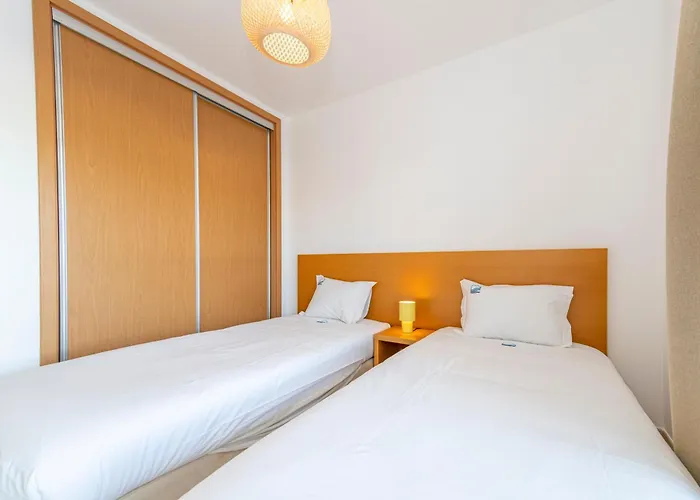 Appartement Beachside Bliss 5 Mins & Waterfront - Pool - Wi-fi - Smart Tv *