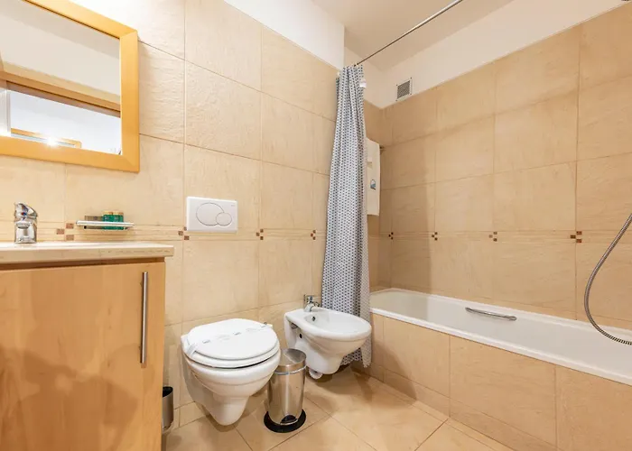 Beachside Bliss 5 Mins & Waterfront - Pool - Wi-fi - Smart Tv Tavira